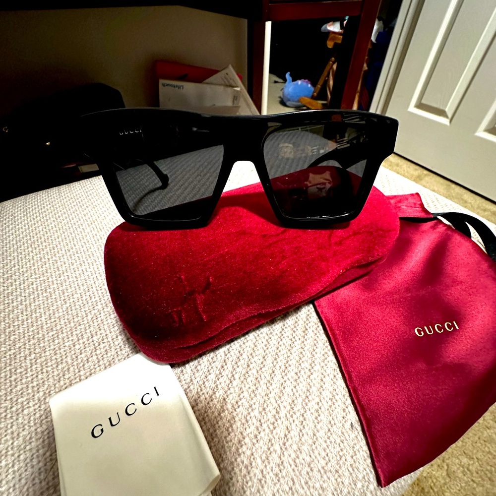 Gucci sunglasses